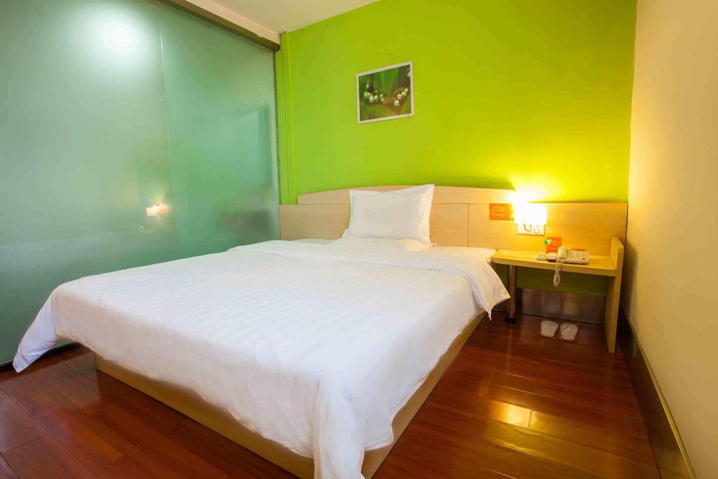 7Days Inn Changsha Wuyi Avenue Yunajialing Metro Station Room photo